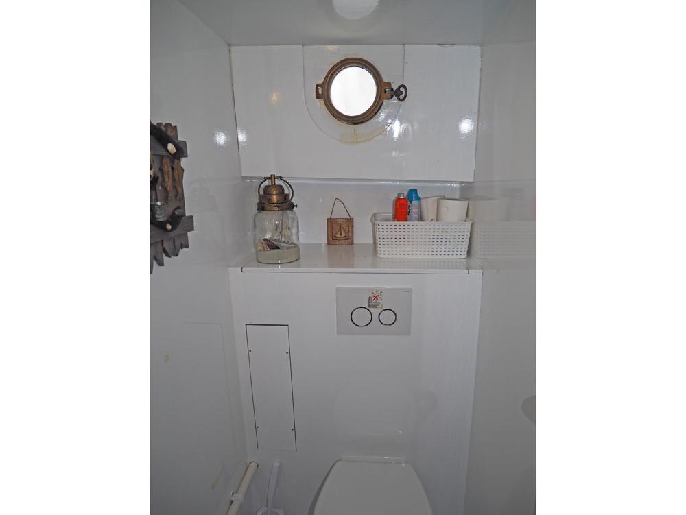 Fore ship, Accommodation